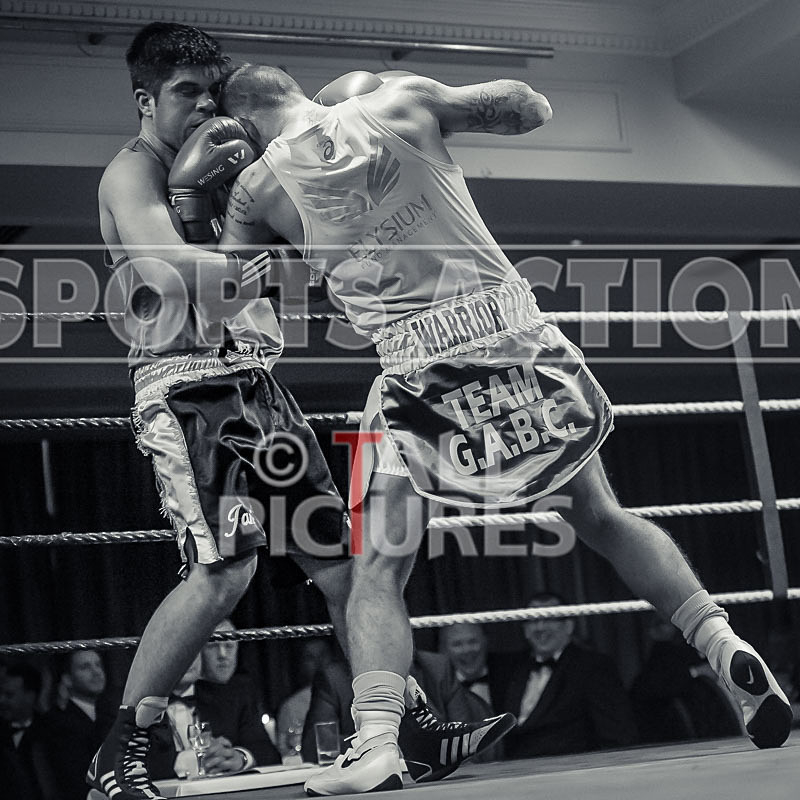 Bout 11_James Woolnough v Jamie Evans-36 - BOUT 11_James Woolnough v Jamie Evans