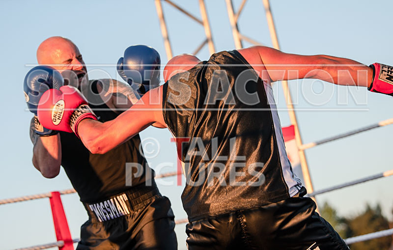 BOUT-12- Mad Charlie Moss v Tim Timbo Slice Luscombe-14 - BOUT-12 'Mad' Charlie Moss v Tim 'Timbo Slice' Luscombe