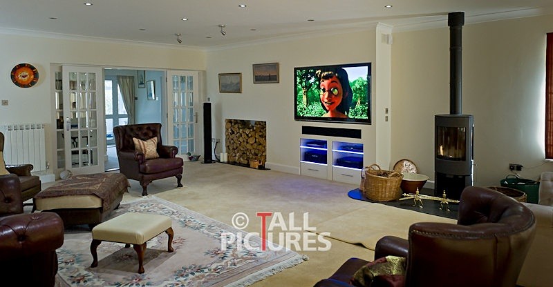 Avolution_Shoot-4-17 - LARGE FITTED SCREEN