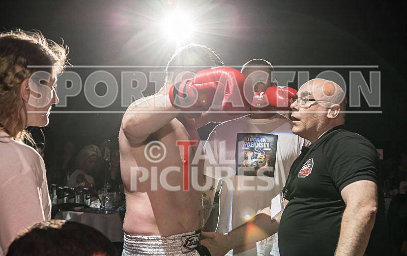 Stanlee Wilson v Dan Maree-6 - BOUT-12 Stanlee Wilson v Dan Maree