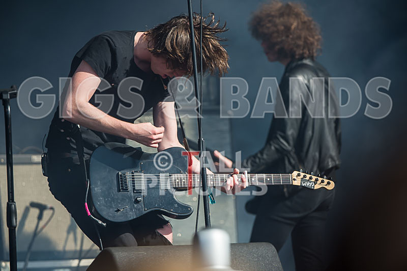 Catfish and the Bottlemen-7 - CATFISH AND THE BOTTLEMEN