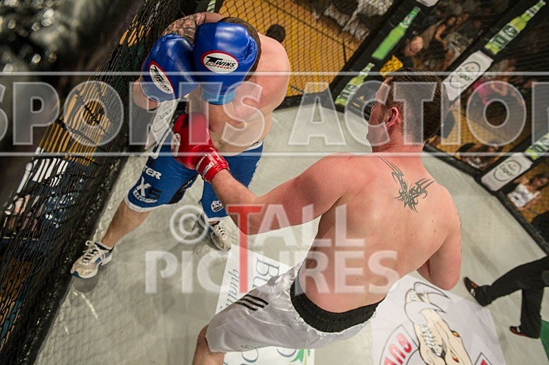 Lock-in Guernsey_2013_Bout-2-27 - BOUT-2