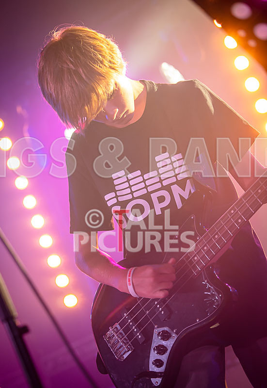 Motionless-10 - MOTIONLESS