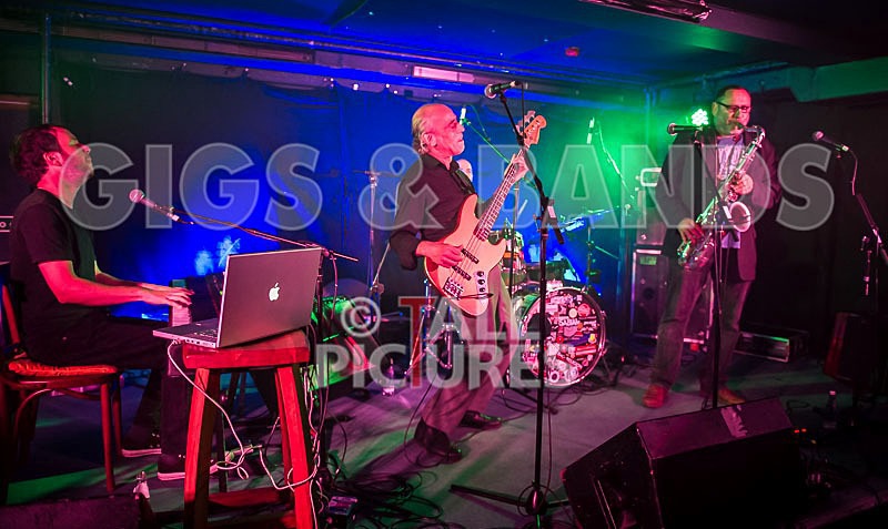Norman Watt-Roy Band-46 - THE NORMAN WATT-ROY BAND with WILKO JOHNSON