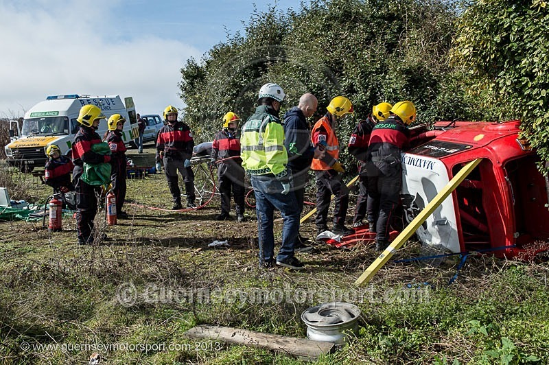 Sarnia Rescue_Training_09-03-2013_Pic-47 - RESCUE TEAMS, MARSHALLS & OFFICIALS