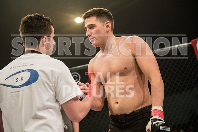 Lock-in Guernsey_2013_Bout-14-9 - BOUT-14