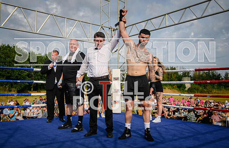 BOUT 6 - Keith the Terror of Tyneside v Sisco El Diablo Freitas-41 - BOUT 6 - Keith 'the Terror of Tyneside' v Sisco 'El Diablo' Freitas