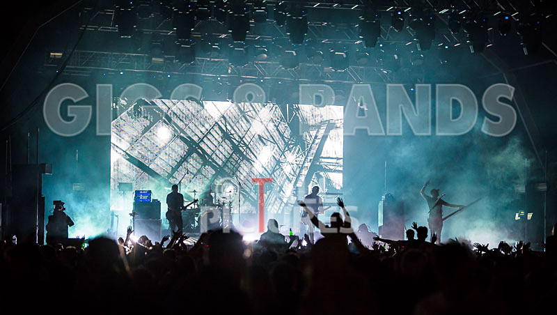 Pendulum Live-39 - PENDULUM LIVE