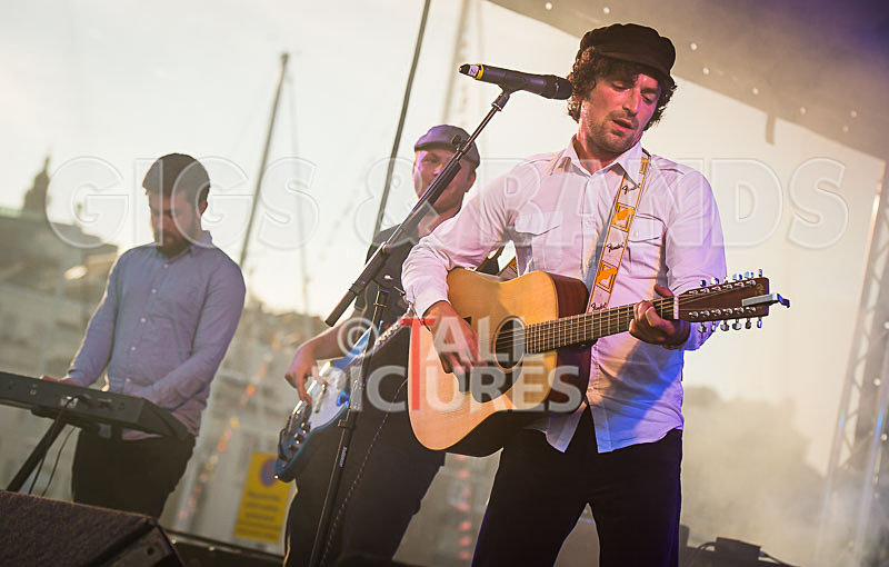 The Secret Smiles-34 - THE SECRET SMILES