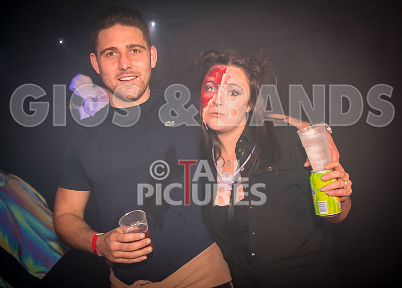 Haunted House_Friday 2016-8 - HAUNTED HOUSE 2016 - FRIDAY'S PARTY