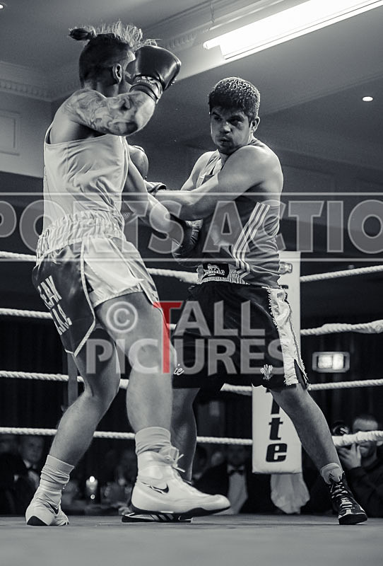 Bout 11_James Woolnough v Jamie Evans-33 - BOUT 11_James Woolnough v Jamie Evans