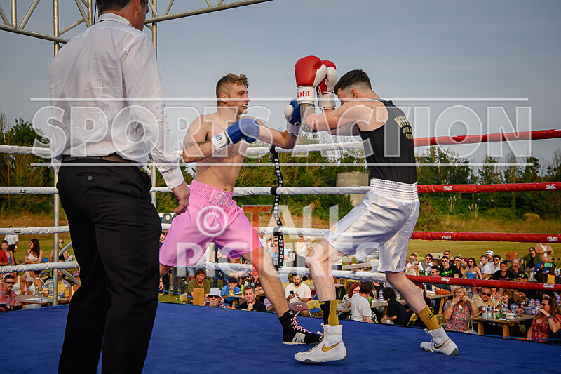 BOUT 11 - Raging Bull Jay Rive v Reece the Bomber Blondel-79 - BOUT 11 - 'Raging Bull' Jay Rive v Reece 'the Bomber' Blondel