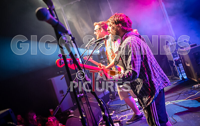 Honest Crooks-237 - HONEST CROOKS