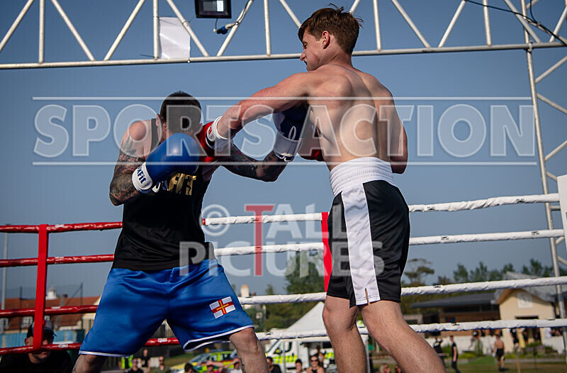 BOUT 7 - Brandon -Bravehart- Ashplant v Martin -the not so Ranging Bul - BOUT 7 - Brandon 'Bravehart' Ashplant v Martin 'the not so Ranging Bull' Le Prevost