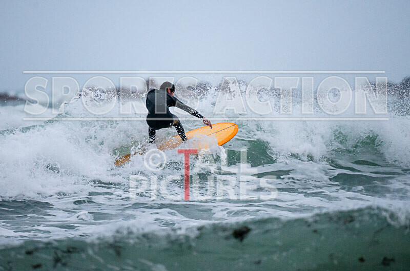 Surfing_01-11-2020-139 - SURFING AT VAZON BAY GUERNSEY