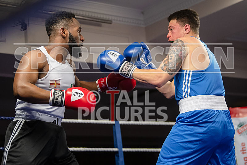 BOUT-7_Oblie Botchway v Mason Small-16 - BOUT-7_Oblie Botchway v Mason Small