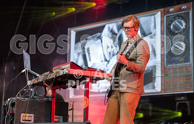 Public Service Broadcasting-35 - PUBLIC SERVICE BROADCASTING
