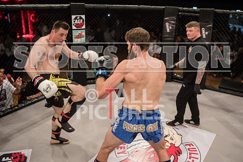 Will Edinburgh v Jacek Pazola-8 - BOUT 4 Will Edinburgh v Jacek Pazola