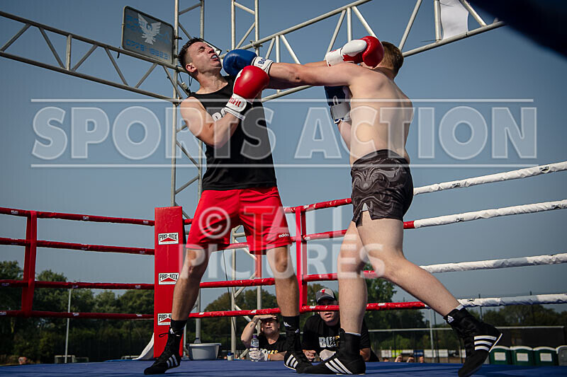 BOUT 1 - Ivan -El Terrible- v Elliot Cocket-42 - BOUT 1 - Ivan 'El Terrible' Donaldson v Elliot Cocket