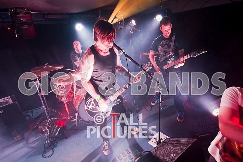 2 Minutes 2 Late-120 - 2 MINUTES 2 LATE