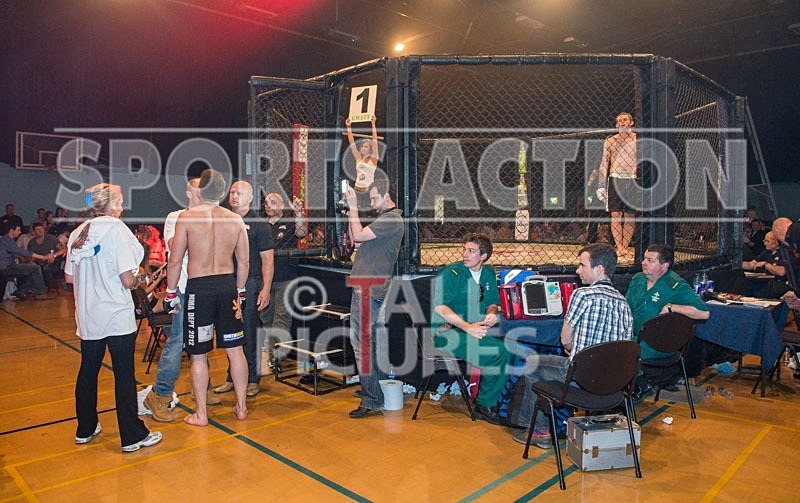 Lock-in Guernsey_2013_Bout-14-5 - BOUT-14