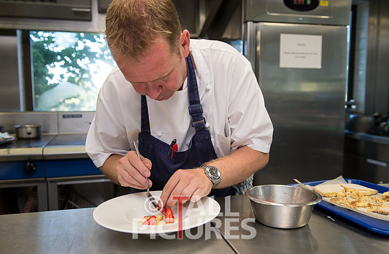 Simon McKenzie-15 - CHEF SIMON McKENZIE