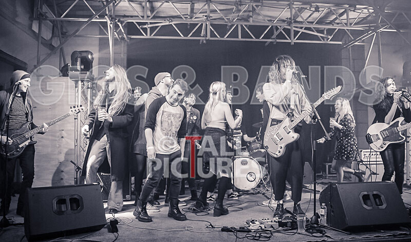 Beach Riot-98 - BEACH RIOT