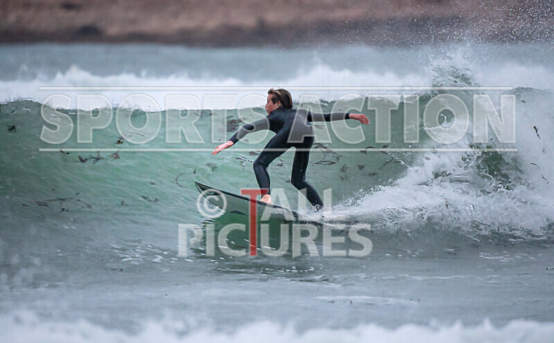 Surfing_01-11-2020-13 - SURFING AT VAZON BAY GUERNSEY