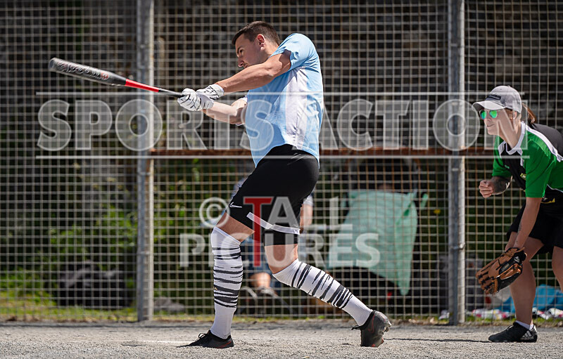 Manor Farm Donkeys v Tomahawks-65 - MANOR FARM DONKEYS v TOMAHAWKS