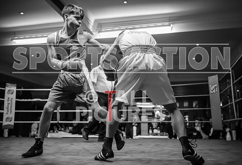 BOUT- 4 Niall Adams v Ricky Wheatly-19 - BOUT-4 Niall Adams v Ricky Wheatly