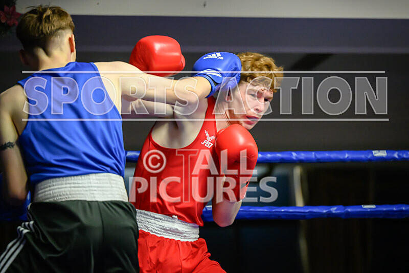 BOUT- 6_Aaron Gallichan v Andrew Kingston-27 - BOUT: 6_Aaron Gallichan v Andrew Kingston