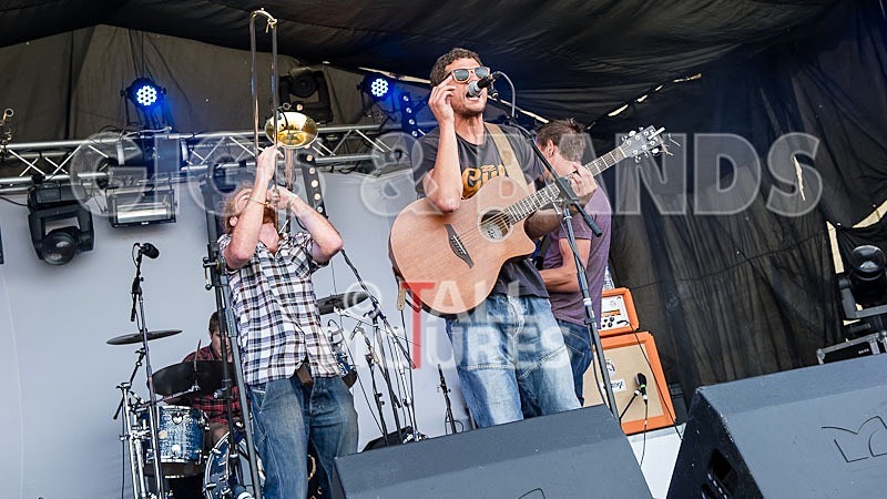 Land of the Giants-3 - LAND OF THE GIANTS