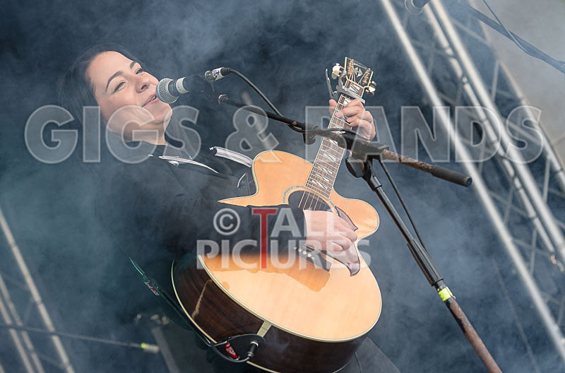Lucy Spraggan-4 - LUCY SPRAGGAN