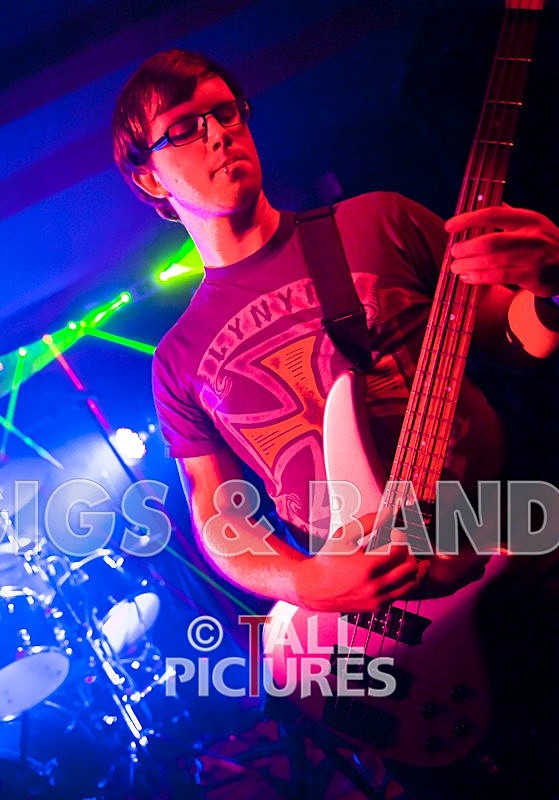 Dead Wing-42 - DEAD WING