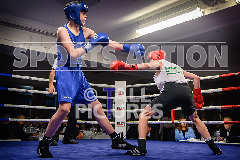 BOUT- 4 - Jacob Jones v Tommy Clark-5 - BOUT: 4 - Jacob Jones v Tommy Clark