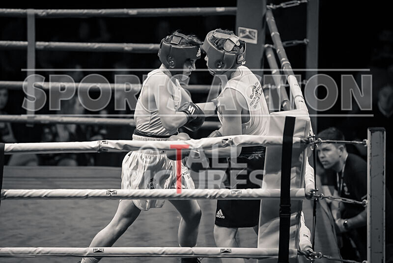 Bout 1_Josh Lazaro v Ben Mills-21 - Bout 1_Josh Lazaro v Ben Mills