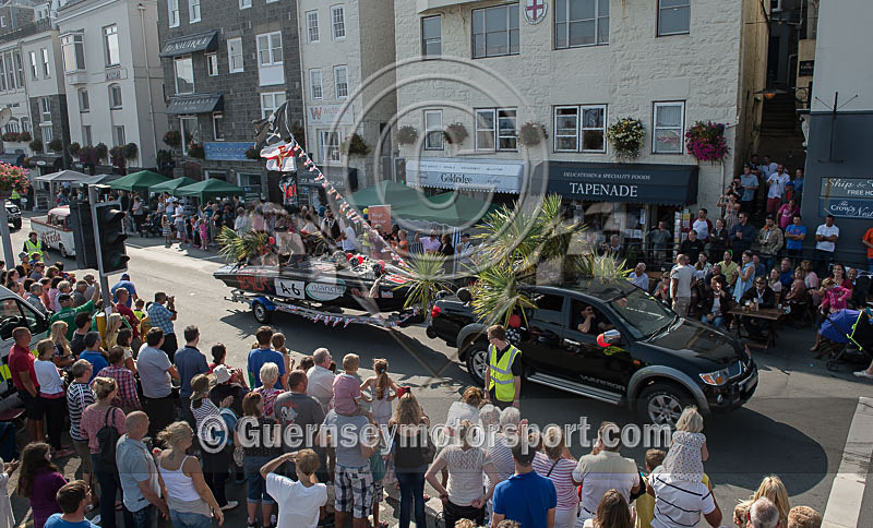 Powerboat Parade_2014-54 - UIM WORLD OFFSHORE CHAMPIONSHIP BOAT PARADE