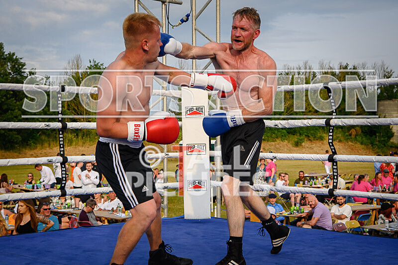 BOUT 8 - Mark Butterwork v Marvelous Modris Kononovs-40 - BOUT 8 - Mark Butterwork v 'Marvelous' Modris Kononovs
