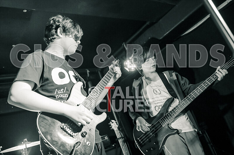 The Foxxy Ladies-12 - THE FOXXY LADIES