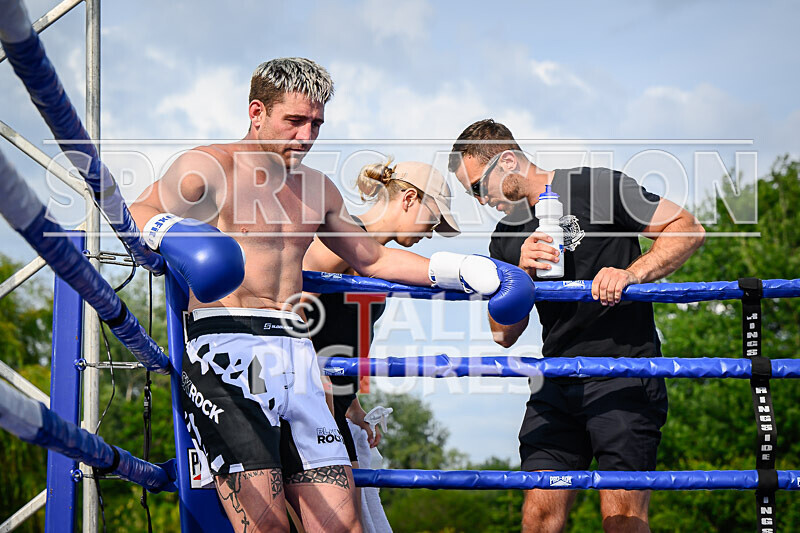 BOUT 7 - Luke Graham v Jan the Dutch Destroyer Dame-28 - BOUT 7 - Luke Graham v Jan 'the Dutch Destroyer' Dame