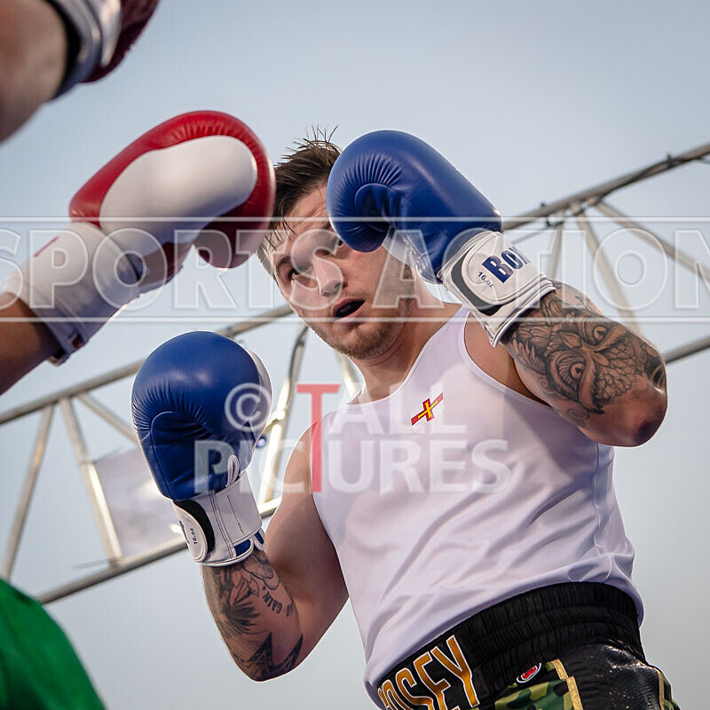 BOUT 17 - Luke Robert v Casey De La Mare-46 - BOUT 17 - Luke Robert v Casey De La Mare