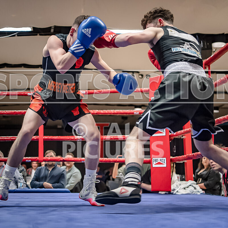 BOUT 9 - Tom Teers v Louis Merryweather-23 - BOUT 9 - Tom Teers v Louis Merryweather