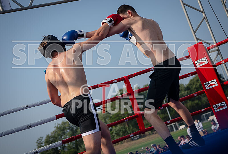 BOUT 4 - Alex -Quarter Pounder- Finer v Chris -Granite- Gavey-27 - BOUT 4 - Alex 'Quarter Pounder' Finer v Chris 'Granite' Gavey