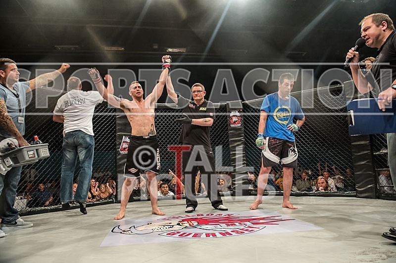 Cage Fighting_2012_Bout 11-60 - BOUT-11