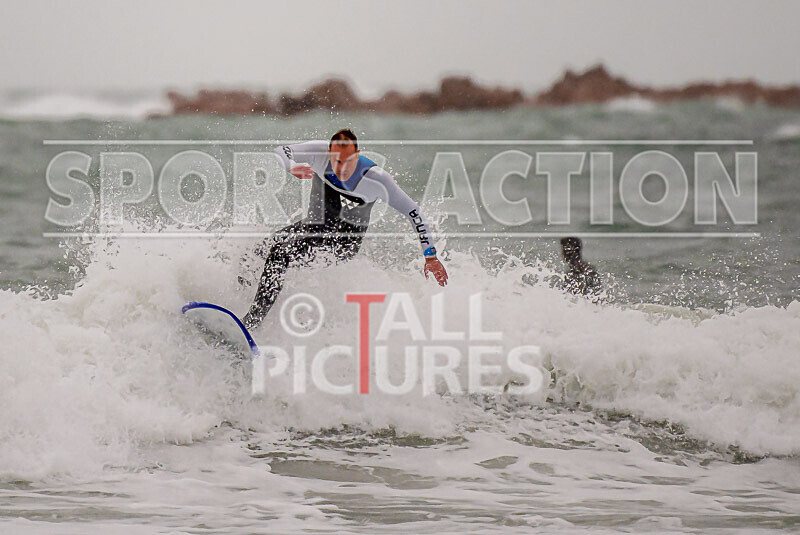Surfing_01-11-2020-44 - SURFING AT VAZON BAY GUERNSEY