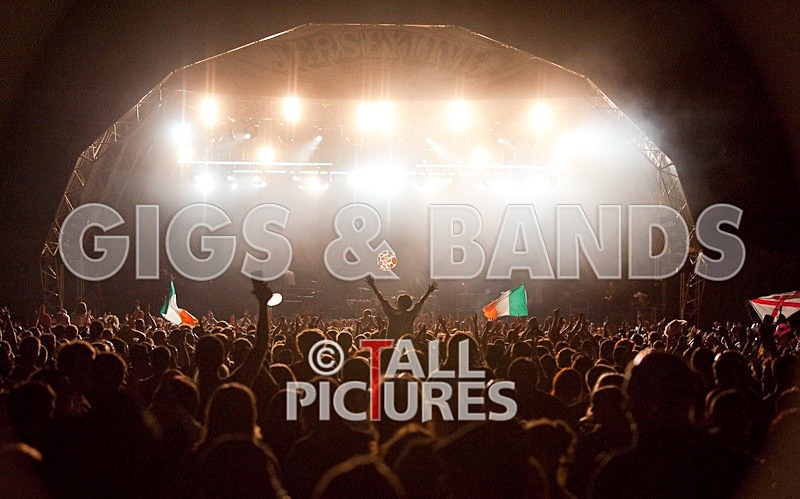 The Doves-13 - THE DOVES