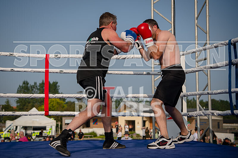BOUT 8 - Roland -the Doc- Archer v -Dangerous- Trevor Morris-39 - BOUT 8 - Roland 'the Doc' Archer v 'Dangerous' Trevor Morris