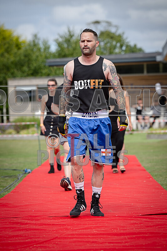 BOUT 3- Martin the not so Raging Bull Le Prevost v Ben Hizzy Hislop-1 - BOUT 3- Martin 'the not so Raging Bull' Le Prevost v Ben 'Hizzy' Hislop