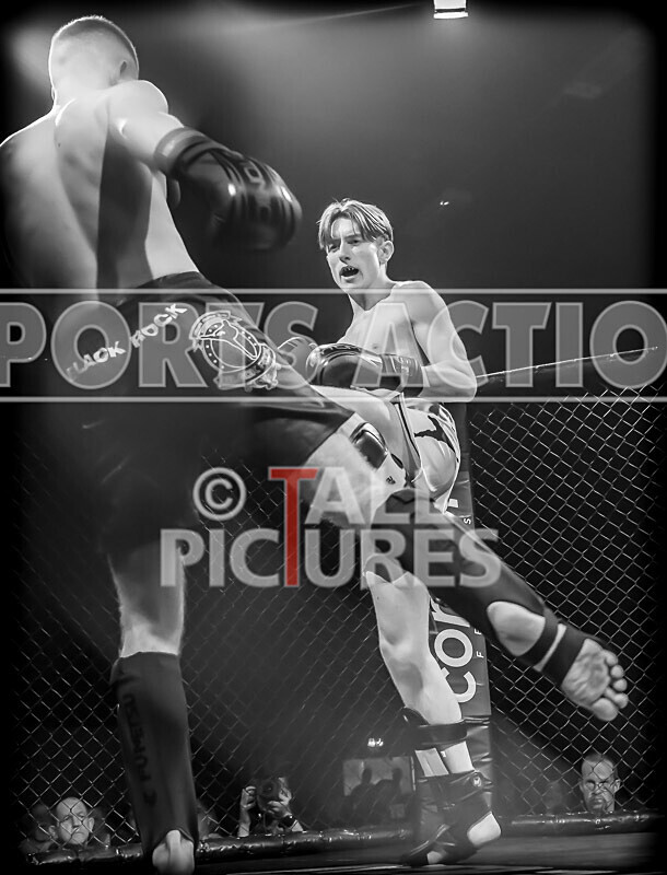 BOUT- 3 - Jack Migasuik v Hugo Birch-13 - BOUT: 3 - Jack Migasuik v Hugo Birch