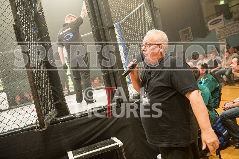 Lock-in Guernsey_2013_Scene-51 - THE WEIGH-INS & ATMOSPHERE